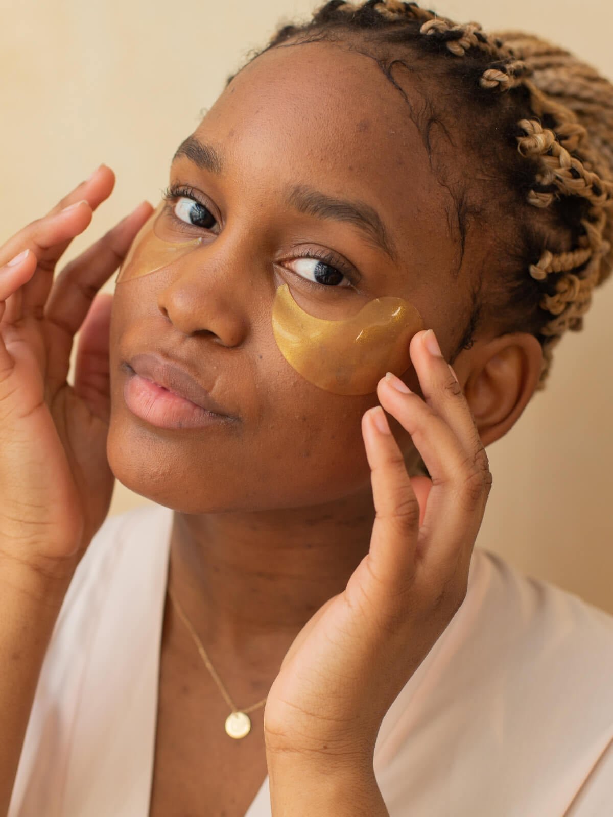Golden under-eye patches